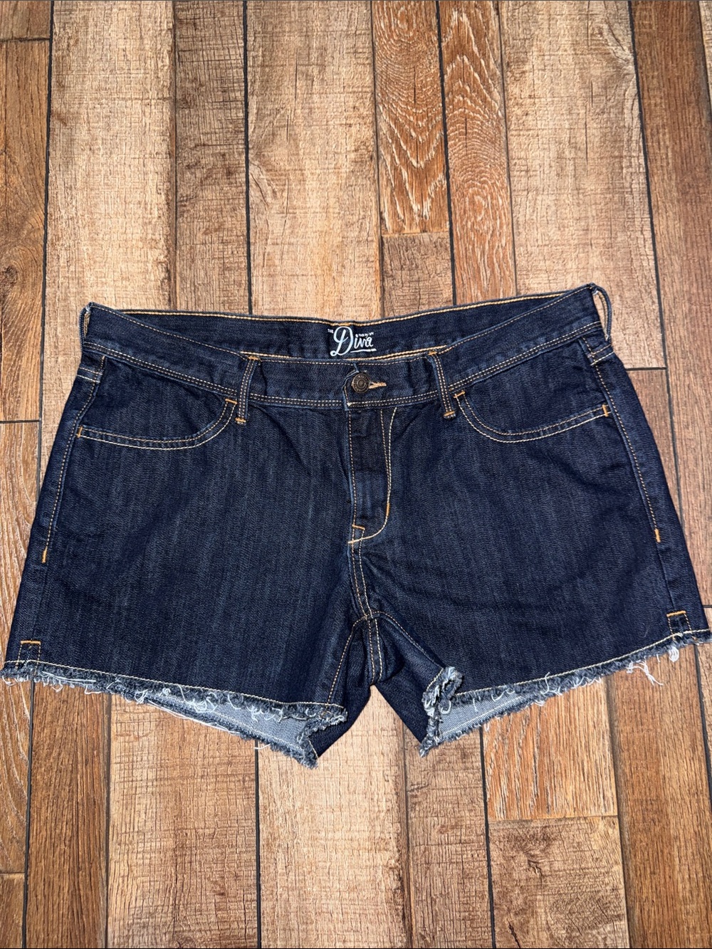 Old Navy The Diva Mid-Rise Cut-Off Denim Shorts Denim Jean Shorts Size 12 Blue
